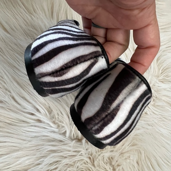 PIOMBO Zebra Print Loafers Women’s Size 36 (US 6) Faux Pony Hair Slip-On Flats - Picture 3 of 5